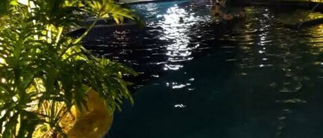 Innenpool, 7 Außenpools