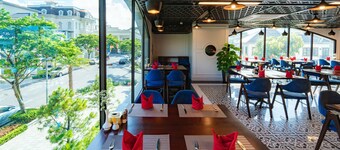 Beverly Hill Ha Long Villas & Apartments