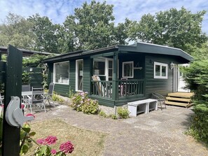 House | Exterior - Furnished Chalet in Sint Maartenszee (Sint Maartensvlotbrug)