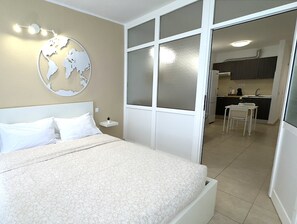 1 bedroom, iron/ironing board, travel cot, free WiFi