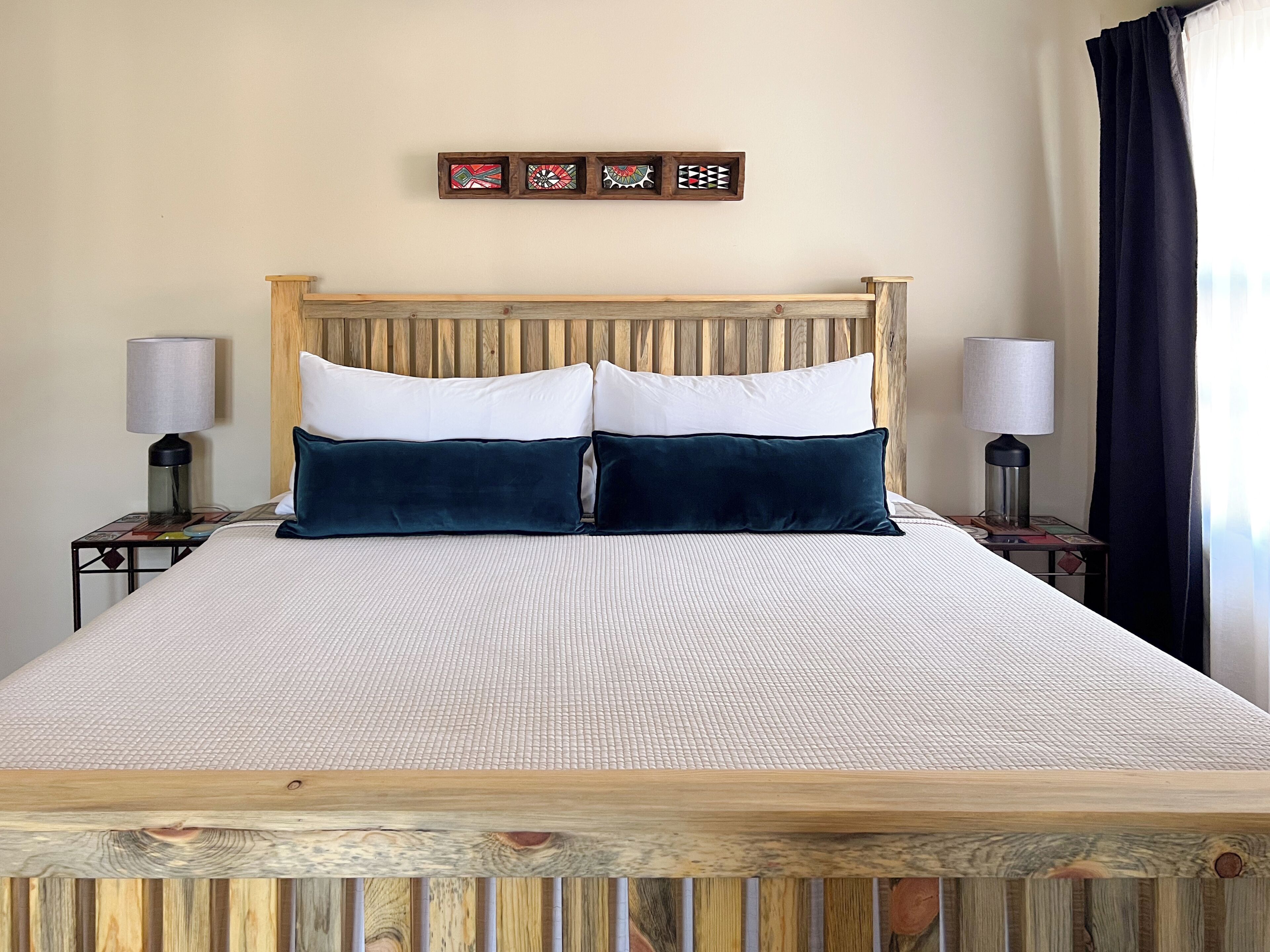 Deluxe Suite, 1 King Bed, Kitchen, Courtyard View | Egyptian cotton sheets, premium bedding, free WiFi, bed sheets