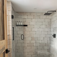 Signature Suite, 1 King Bed, Patio, Courtyard View | Bathroom | Shower, hair dryer, bathrobes, towels