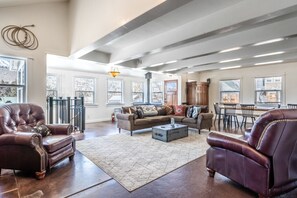 TV connectée, cheminée