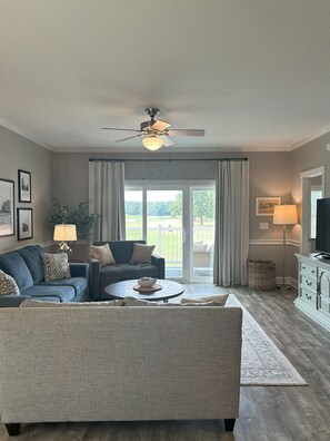 Smart TV, books - Birdie on the Green in Myrtle wood (Myrtle Beach)