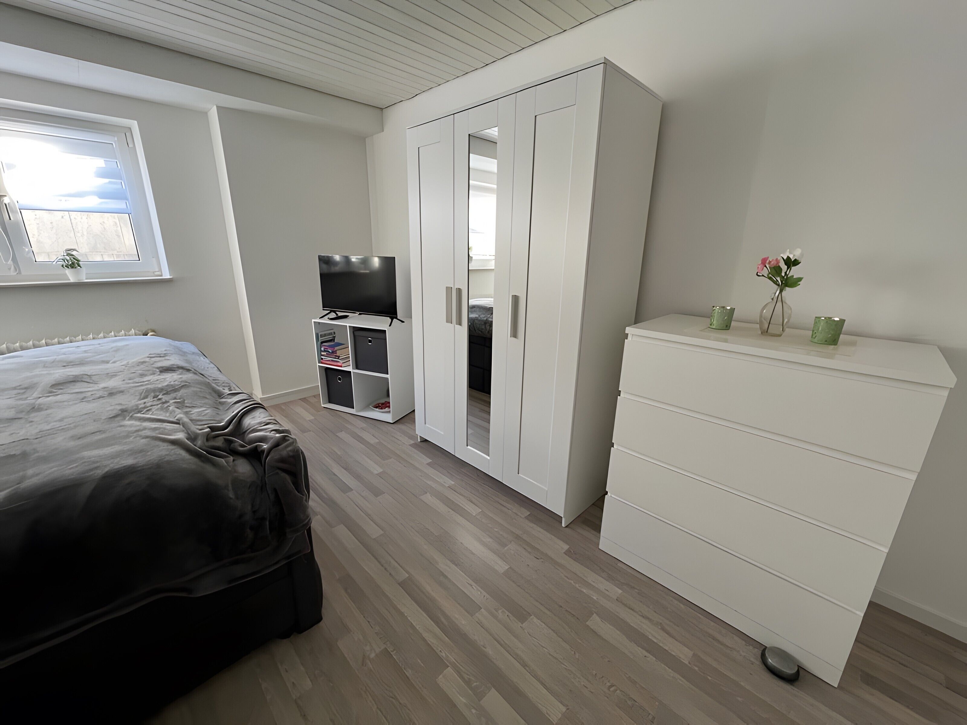 1 quarto, Wi-Fi de cortesia, roupa de cama