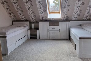 2 habitaciones, tabla de planchar con plancha y wifi gratis