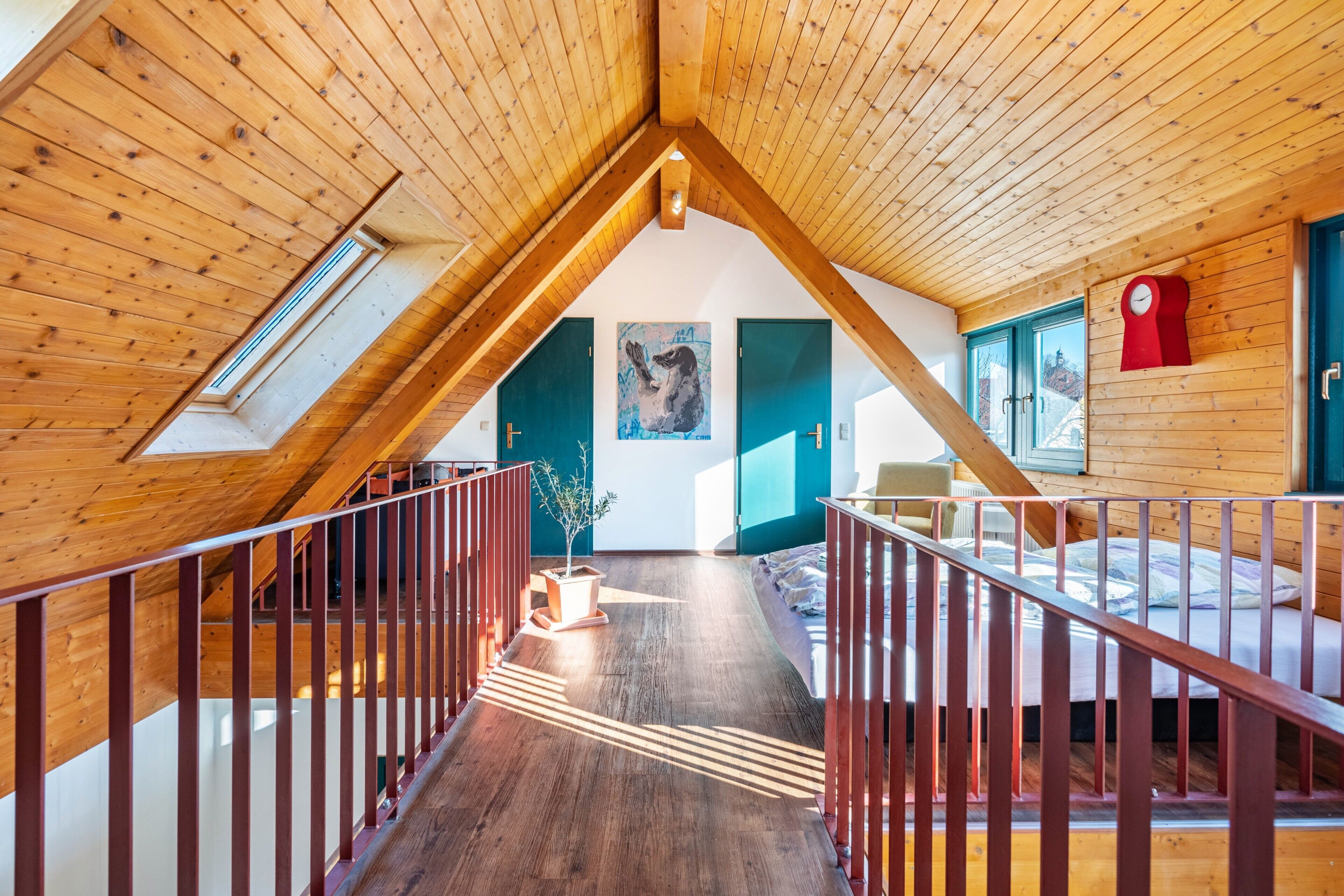 2 makuuhuonetta, työpöytä, ilmainen Wi-Fi, vuodevaatteet