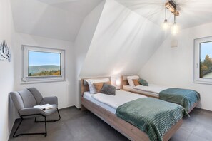 4 Schlafzimmer, Bügeleisen/Bügelbrett, kostenloses WLAN, Bettwäsche