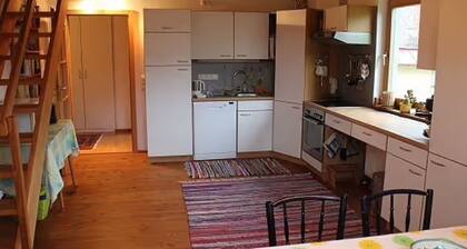 Ferienwohnung 'Abelein' mit Gemeinschaftsgarten, Balkon und Wi-Fi