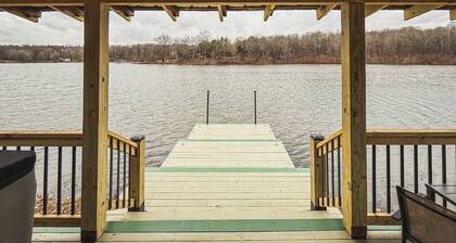 Secluded Lakefront Cabin with Hot Tub - Near Shawnee