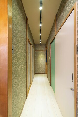 Interior - Nonsmoking Limited to one group per day Guesthouse with a panoramic view of Manazuru Port / Ashigarashimo-gun Kanagawa (Ashigarashimo-gun)