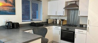 Goodwood Drive Hideaway - 4BR House