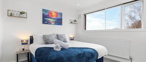 3 dormitorios, tabla de planchar con plancha, wifi y ropa de cama