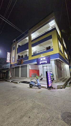 Front of property - Pondy Pleasant Stay (Puducherry)