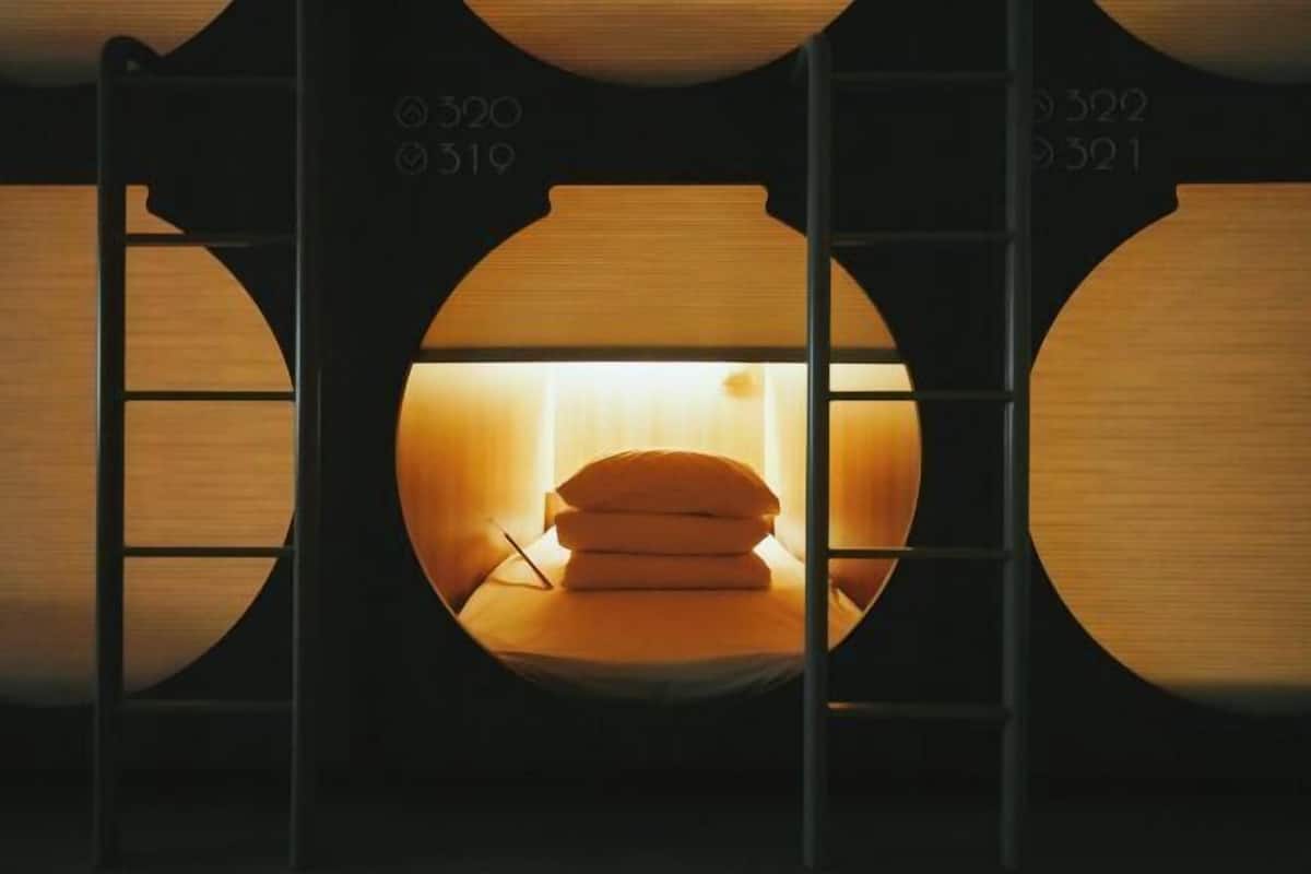 In-room safe, laptop workspace, WiFi (free), bed sheets