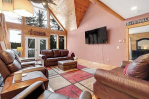 Fernseher, Tischfußball