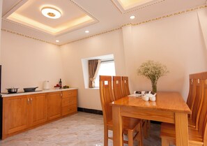 Deluxe Apartment | Private kitchen - Japan Villa Homestay ByTheHill (Da Lat)