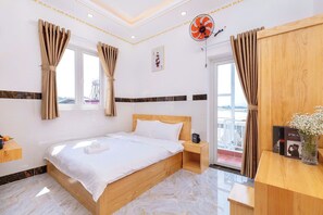 Free minibar, desk, soundproofing, free WiFi - Japan Villa Homestay ByTheHill (Da Lat)