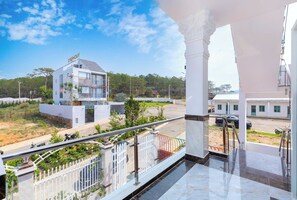 Terrace/patio - Japan Villa Homestay ByTheHill (Da Lat)