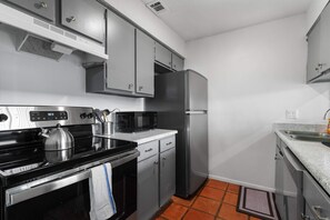 Fridge, microwave, oven, stovetop
