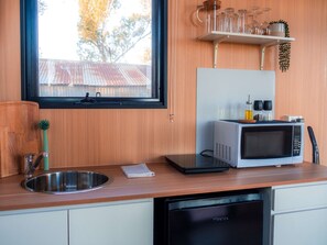 Fridge, microwave, stovetop, toaster