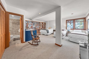 4 chambres, bureau, Wi-Fi, draps fournis