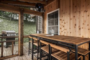 屋外ダイニングエリア