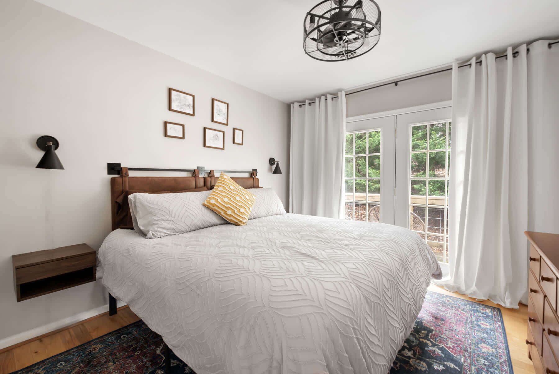 3 bedrooms, WiFi, bed sheets