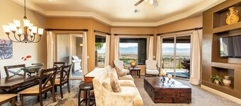 Luxury, 4+ Bedroom, 4 Bath Home on Golf Course with the Best View in Mesquite!
