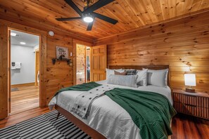 2 Schlafzimmer, Zimmersafe, Bügeleisen/Bügelbrett, kostenloses WLAN