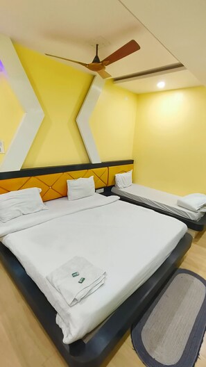 Classic Room | Free WiFi - The Turmeric Hotel (Daringbadi)