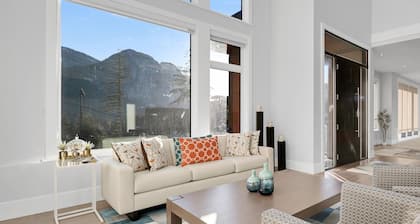 Spacious, comfortable family home situated in a serene location. Stunning views!