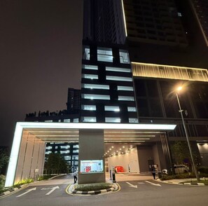 Mặt tiền nơi lưu trú