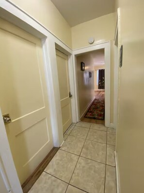 Interior - Spacious 3-bedroom with WiFi in amazing Newark (Newark)