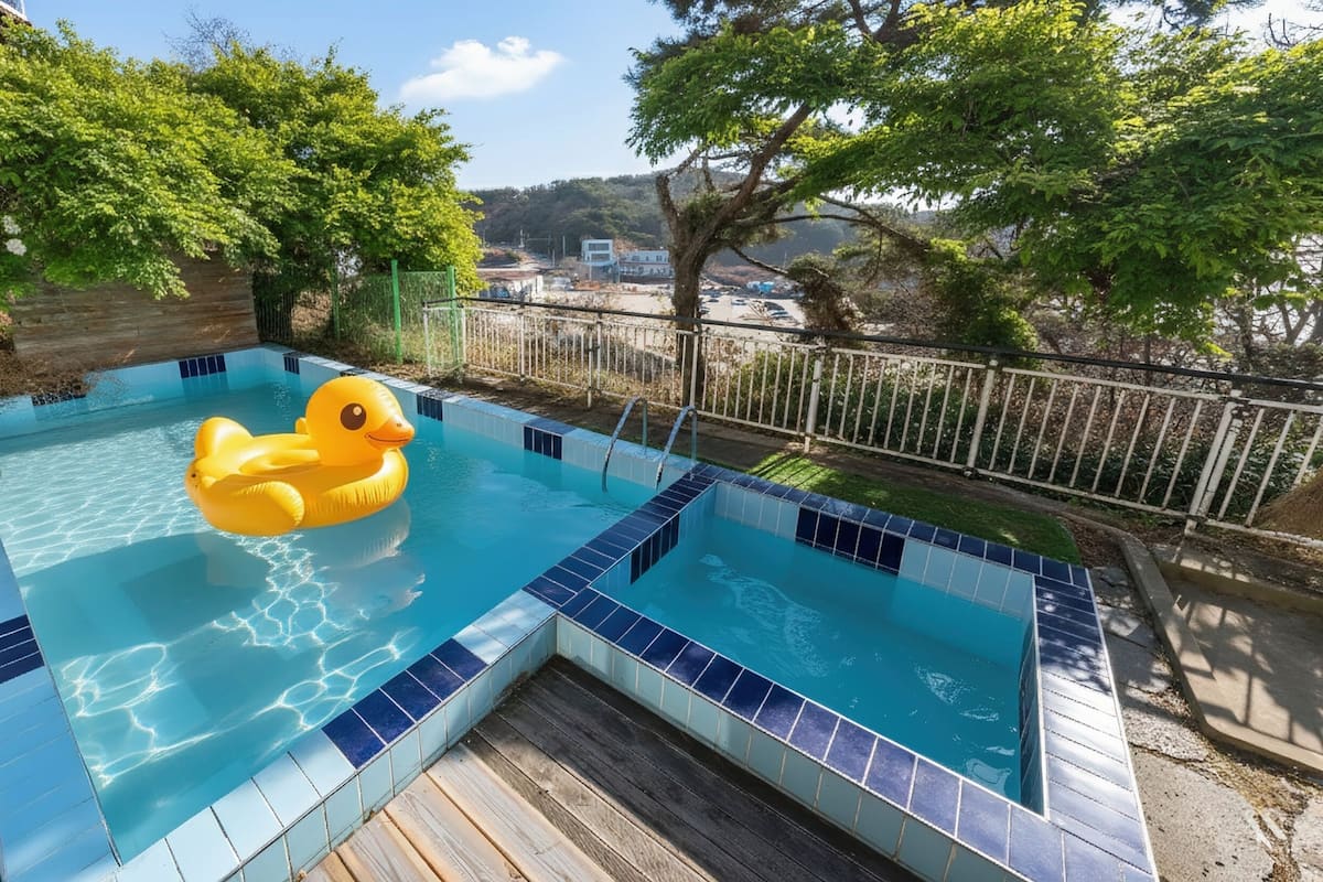 Basic Room, 1 Bedroom (A101 (Private/Pet OK/BBQ)) | 1 bedroom, free WiFi