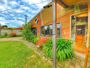 Exterior - Casa Mila family house central and steps from the lake (Licanray)