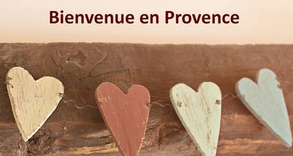 Le Cade, maison pour 6/8 avec piscine privée