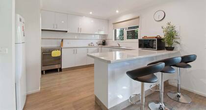Central Wagga Riverside Apartment