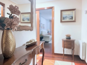 Interior - Apartment with a pool, 5 minutes from Cabárceno (Sarón)