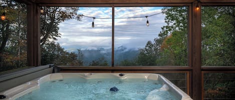 Indoor spa tub