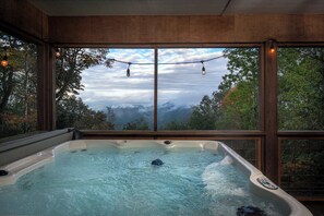 Indoor spa tub