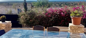 Chill house surf camp vue mer 