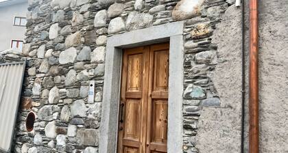 Apartment 'Sulif' with Mountain View and Wi-Fi