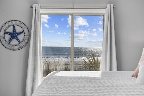 Brand New to the Rental Market - Premiere Oceanfront Condo - Pet Friendly! SOS102