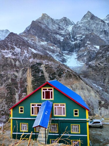 Charming bed & breakfast with WiFi in Raling Khangsar