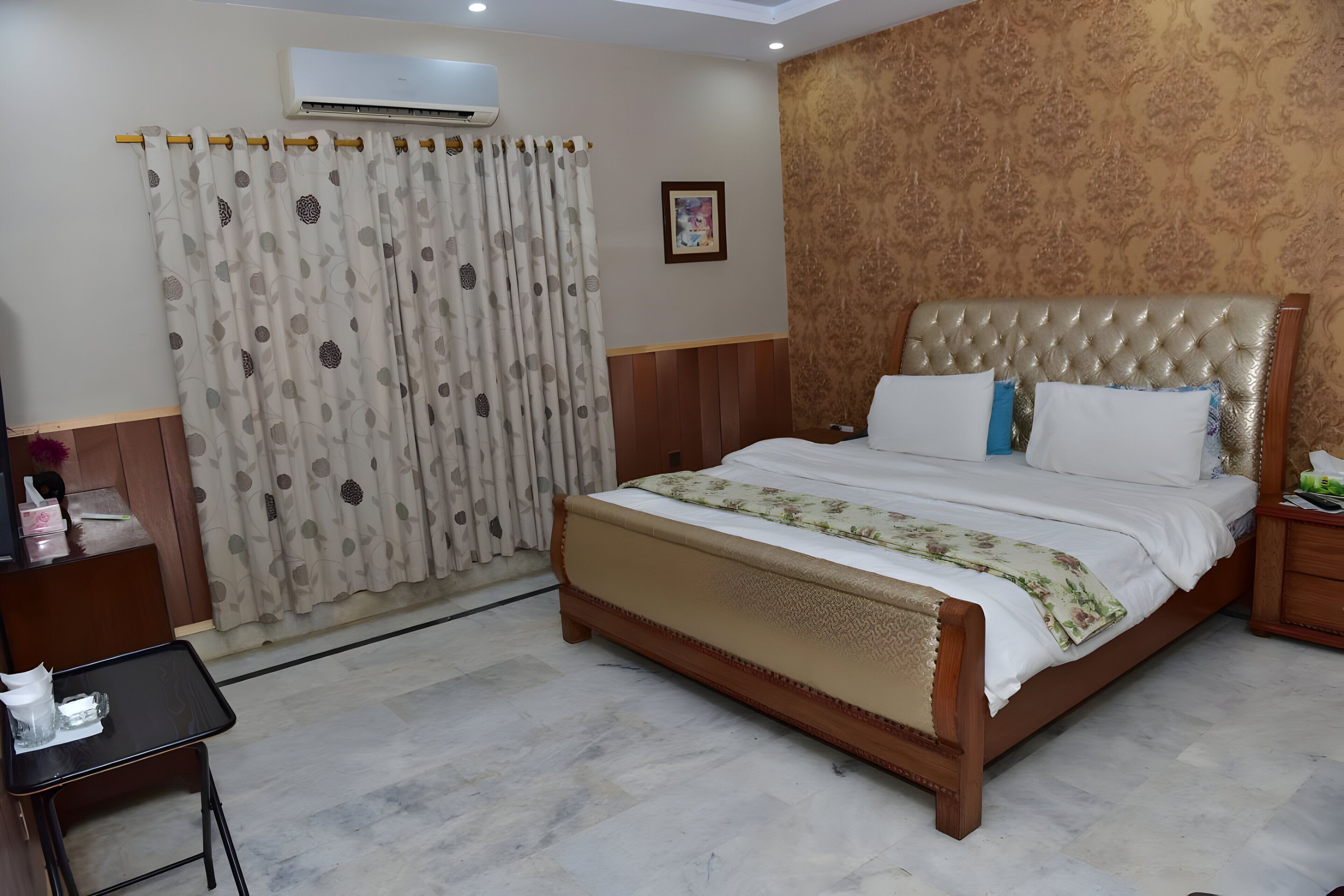 Deluxe Double Room, City View | Desk, free WiFi