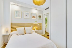 2 bedrooms, iron/ironing board, travel cot, free WiFi