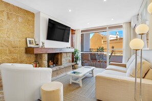 TV - Casa Nogalera - La Nogalera (Torremolinos)