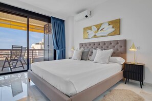 Iron/ironing board, travel crib, free WiFi, bed sheets