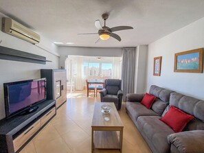 TV - Casa Ángela - Sea views (Torremolinos)
